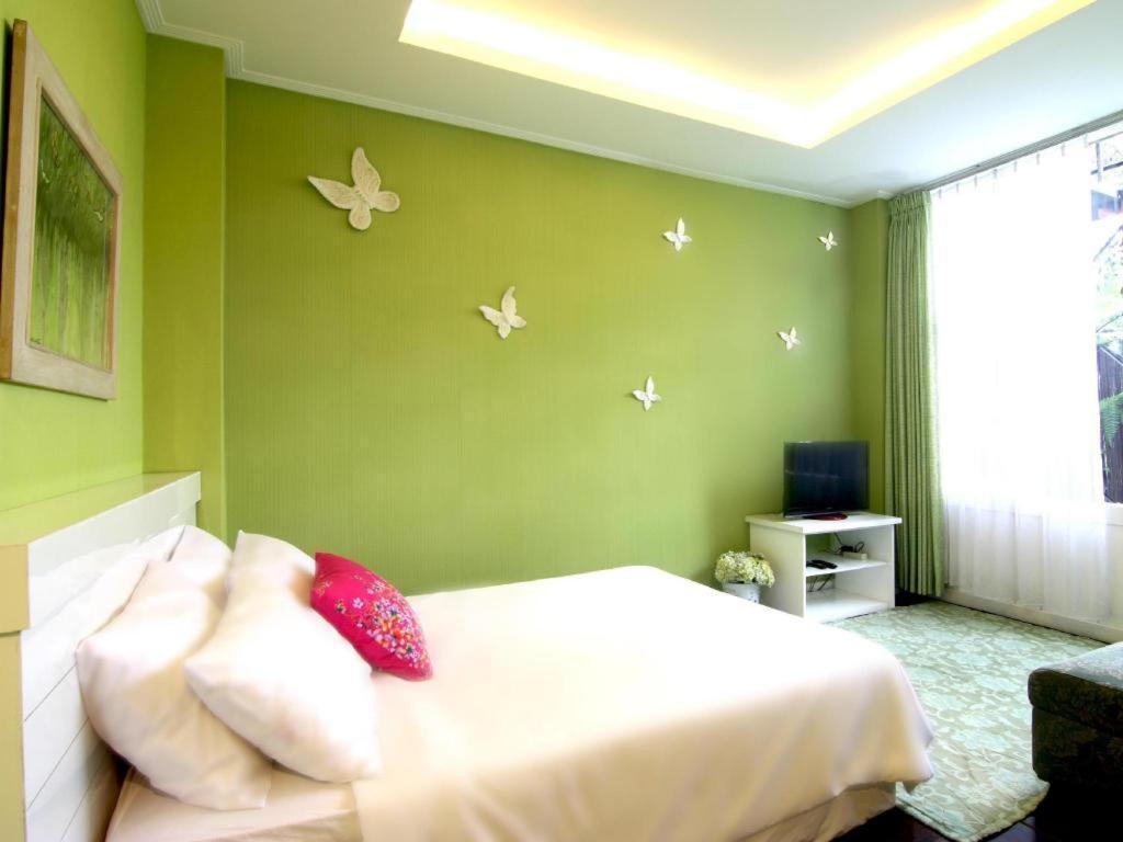 The Peak Home Lembang Exterior foto